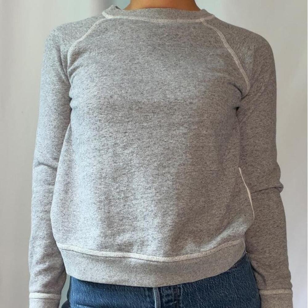 Levis heather gray crewneck sweatshirt